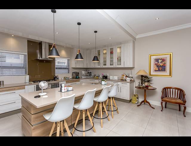 4 BEDROOM HOUSE FOR SALE IN SAGEWOOD